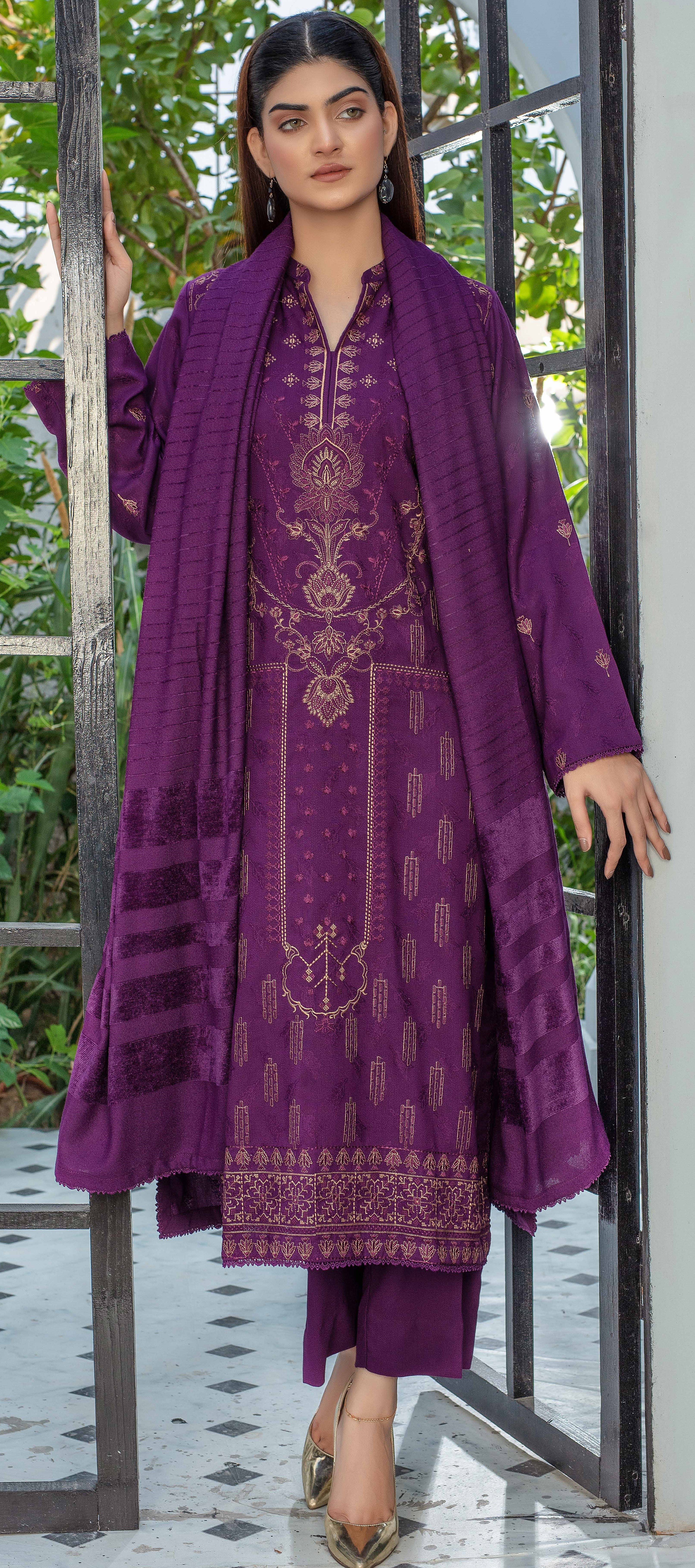 Rawayat by Khoobsurat Premium Leather with Valvet Wool Shawl (R-02)