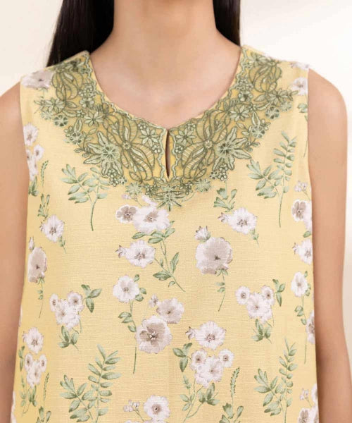 Sapphire Lawn – BANA DORA 2025 (Pastel Yellow Printed Suit)