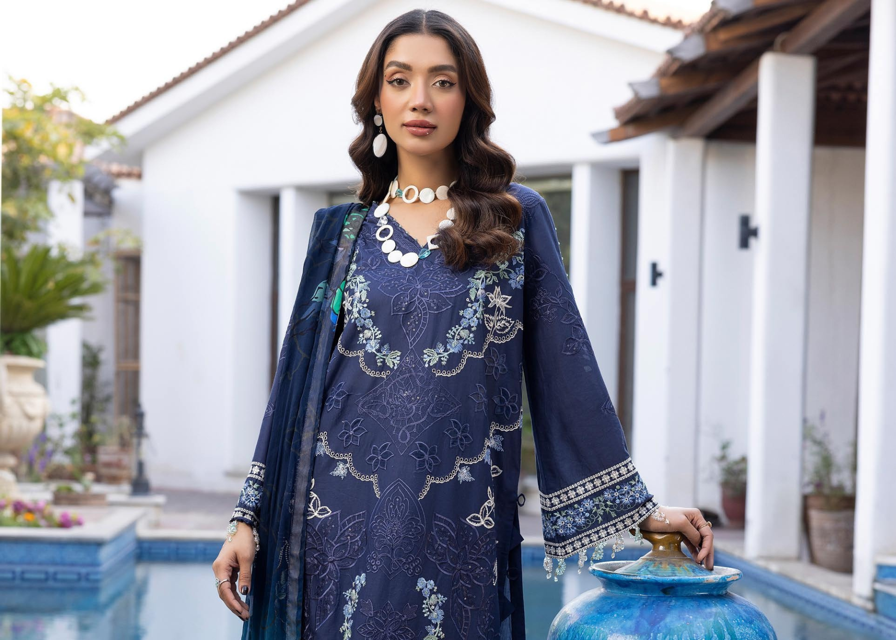 ELEGANCE BY KHOOBSURAT SIGNATURE LAWN COLLECTION(KE-706)