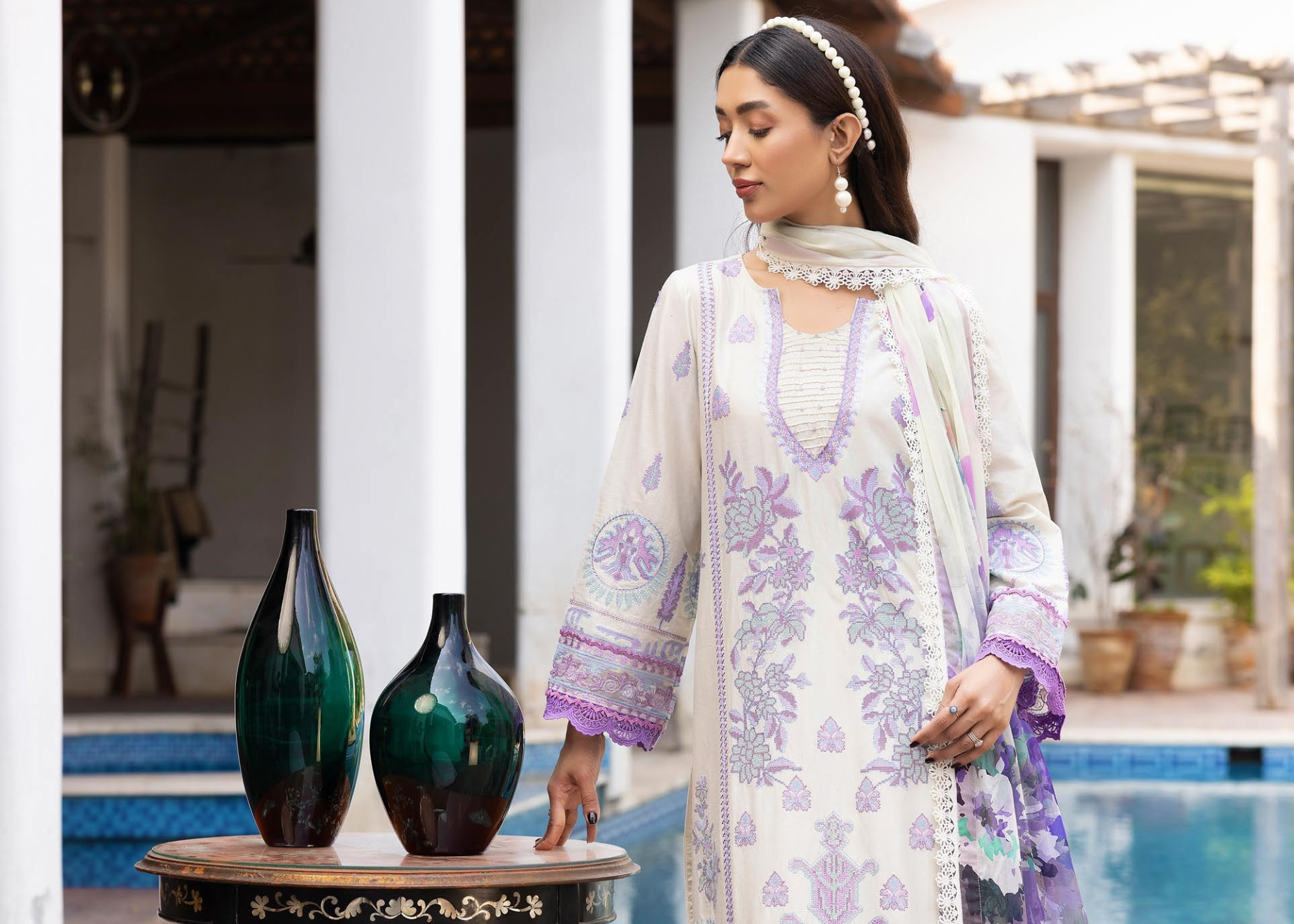 ELEGANCE BY KHOOBSURAT SIGNATURE LAWN COLLECTION(KE-708)
