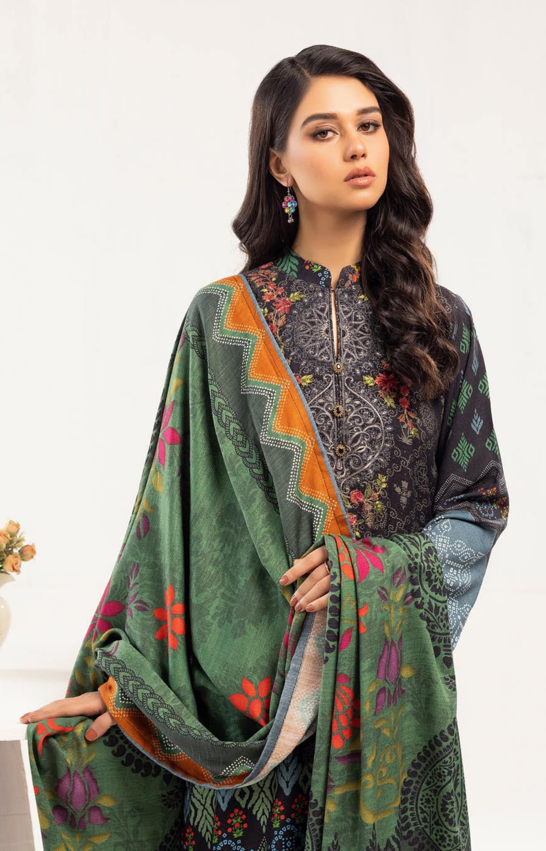 RANGREZ EMBROIDERED & PRINTED PEACH LEATHER COLLECTION(KN-305)