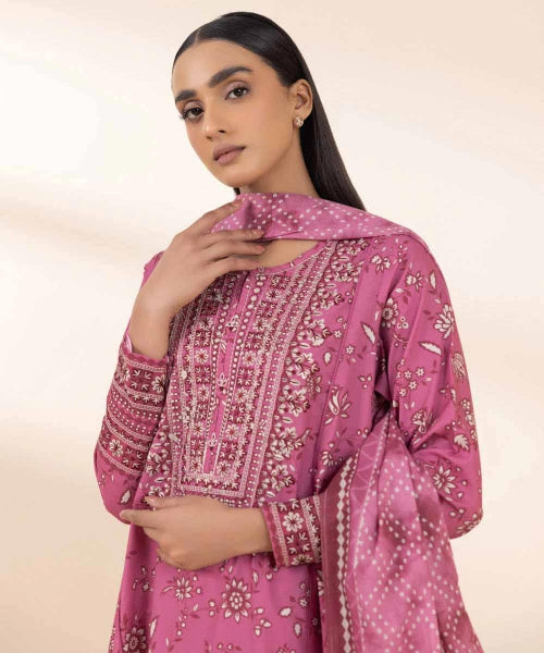 Sapphire Lawn – BANA DORA 2025 Printed Lawn