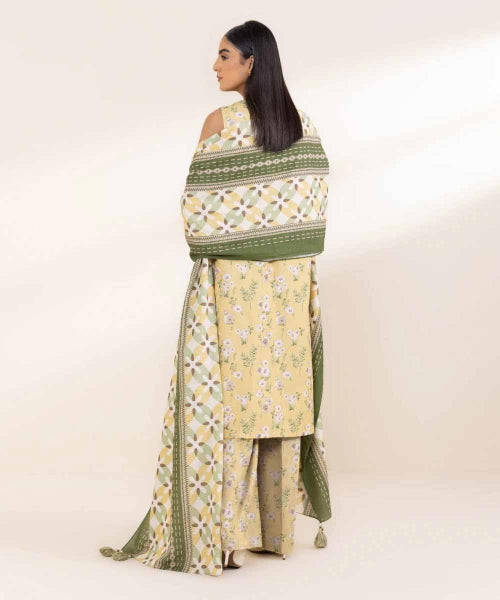 Sapphire Lawn – BANA DORA 2025 (Pastel Yellow Printed Suit)