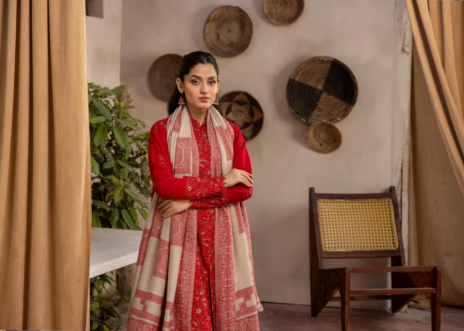 Zeenat by khoobsurat Embroidered Peach Leather Collection with Sawati Shawl (Z-10)