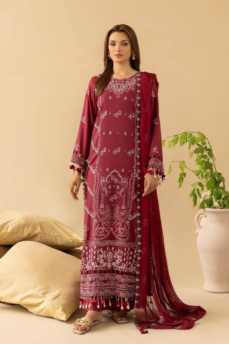 Shaamiyana Signature Karandi 3 Piece Suit (KS-300)